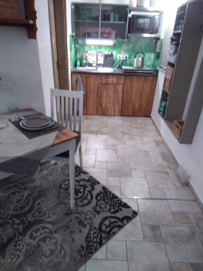 Monteur-Ferienwohnung Ot Naundorf Naundorf  Eksteriør billede