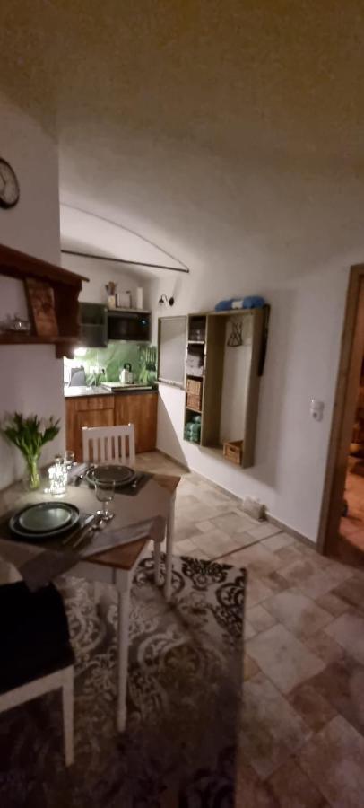 Monteur-Ferienwohnung Ot Naundorf Naundorf  Eksteriør billede